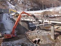 三岳野中橋解体作業 三岳野中橋解体作業